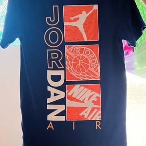 𝐍𝐢𝐤𝐞 𝐉𝐨𝐫𝐝𝐚𝐧 𝐓-𝐒𝐡𝐢𝐫𝐭